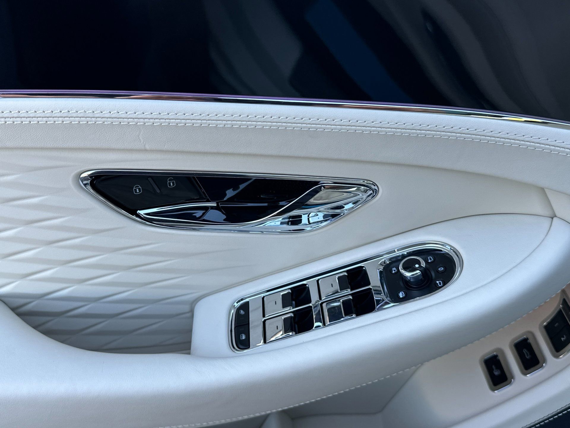 New 2026 Bentley Continental GT image 14