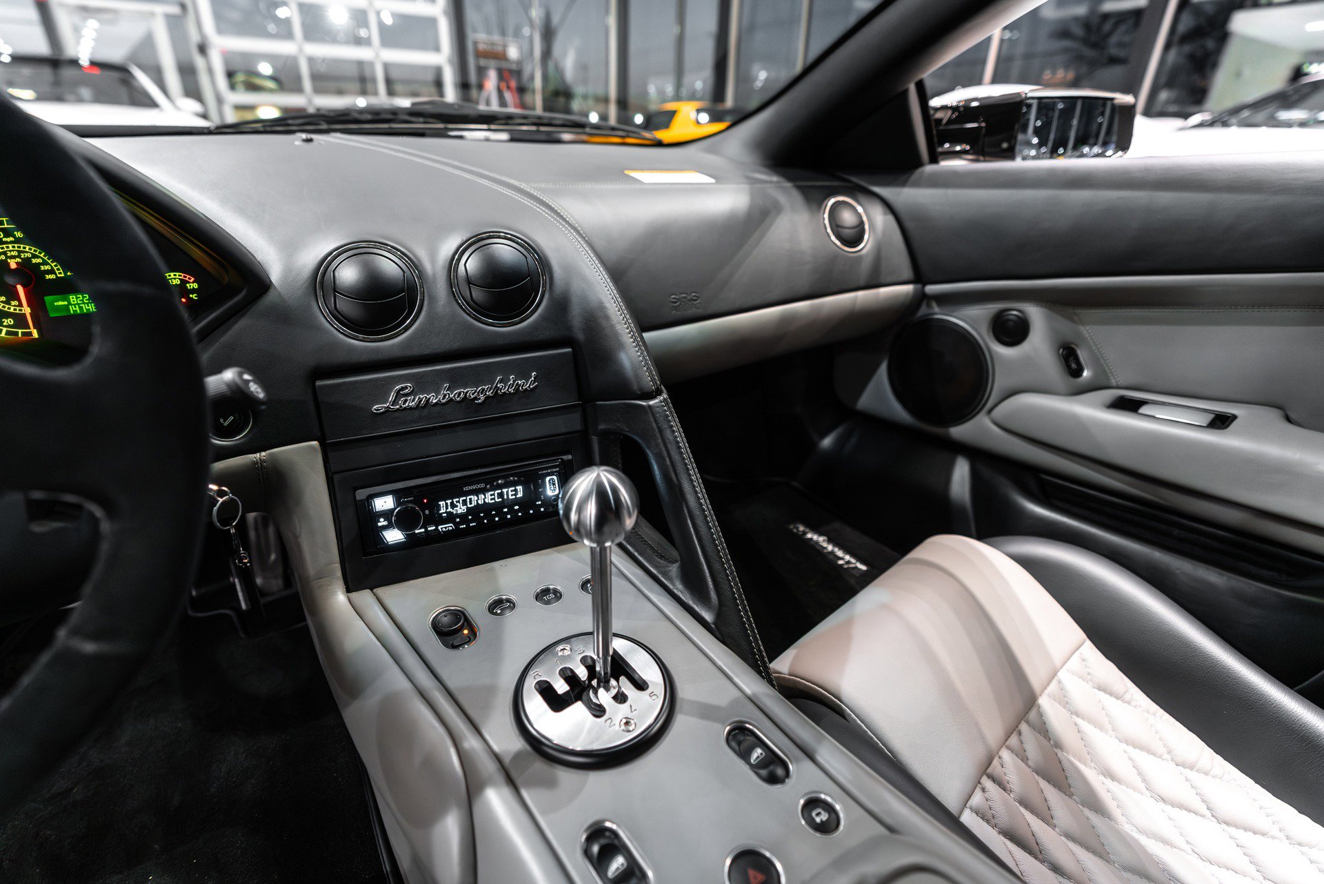 Used 2005 Lamborghini Murcielago Coupe image 14