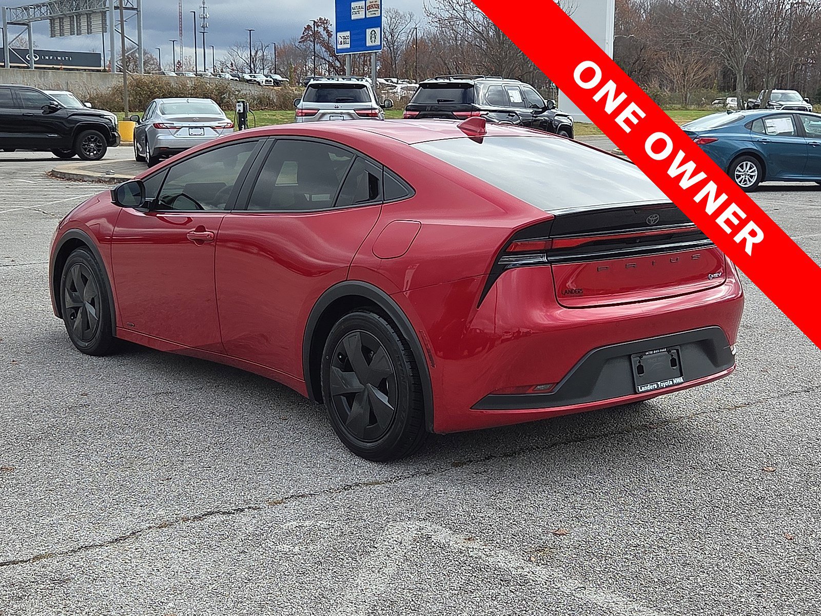 Used 2023 Toyota Prius LE image 4