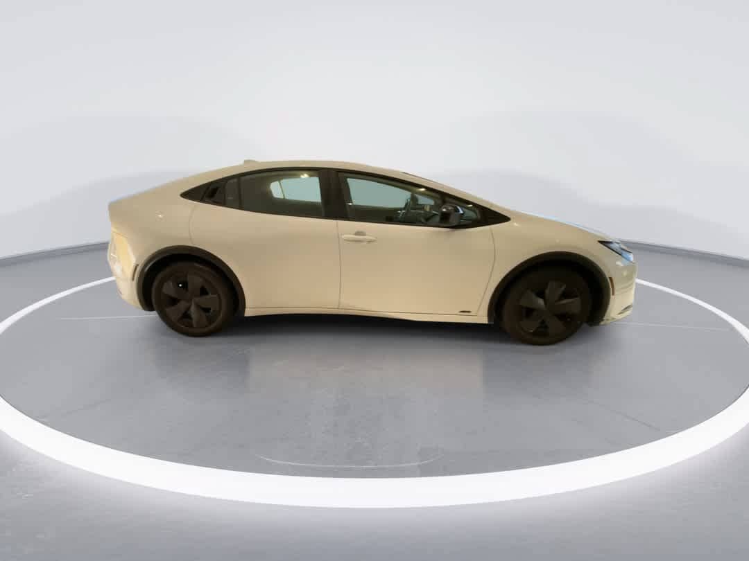 Certified 2024 Toyota Prius LE AWD/4WD image 9