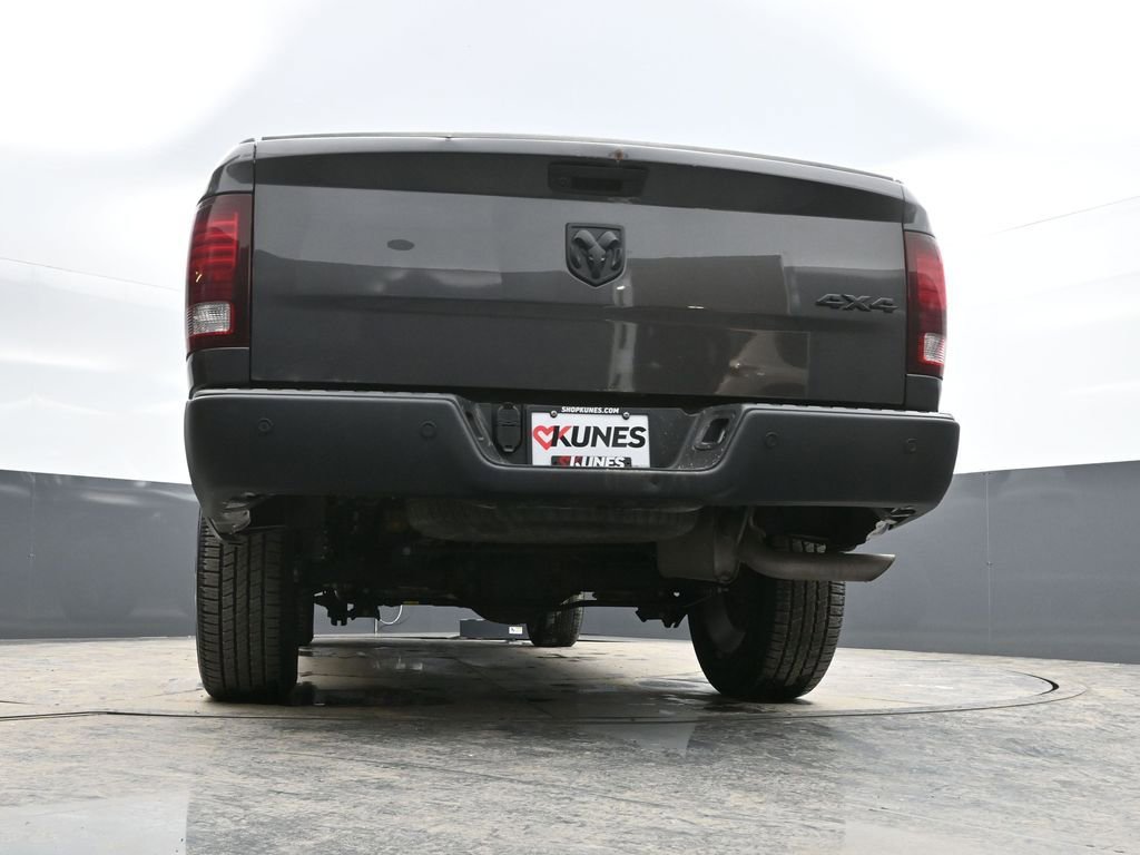 Used 2024 RAM 1500 Classic Warlock image 37