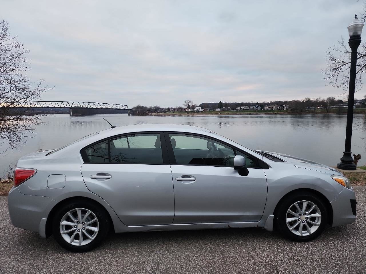 Used 2012 Subaru Impreza 2.0i Premium w/ All-Weather Pkg AWD/4WD image 6