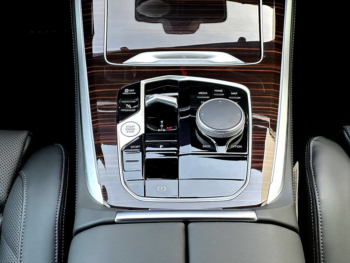New 2026 BMW X5 sDrive40i w/ Premium Package RWD image 22