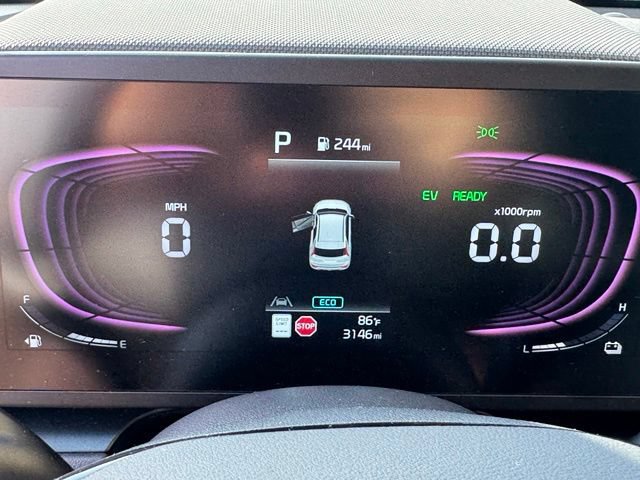 Used 2025 Kia Niro LX FWD image 52