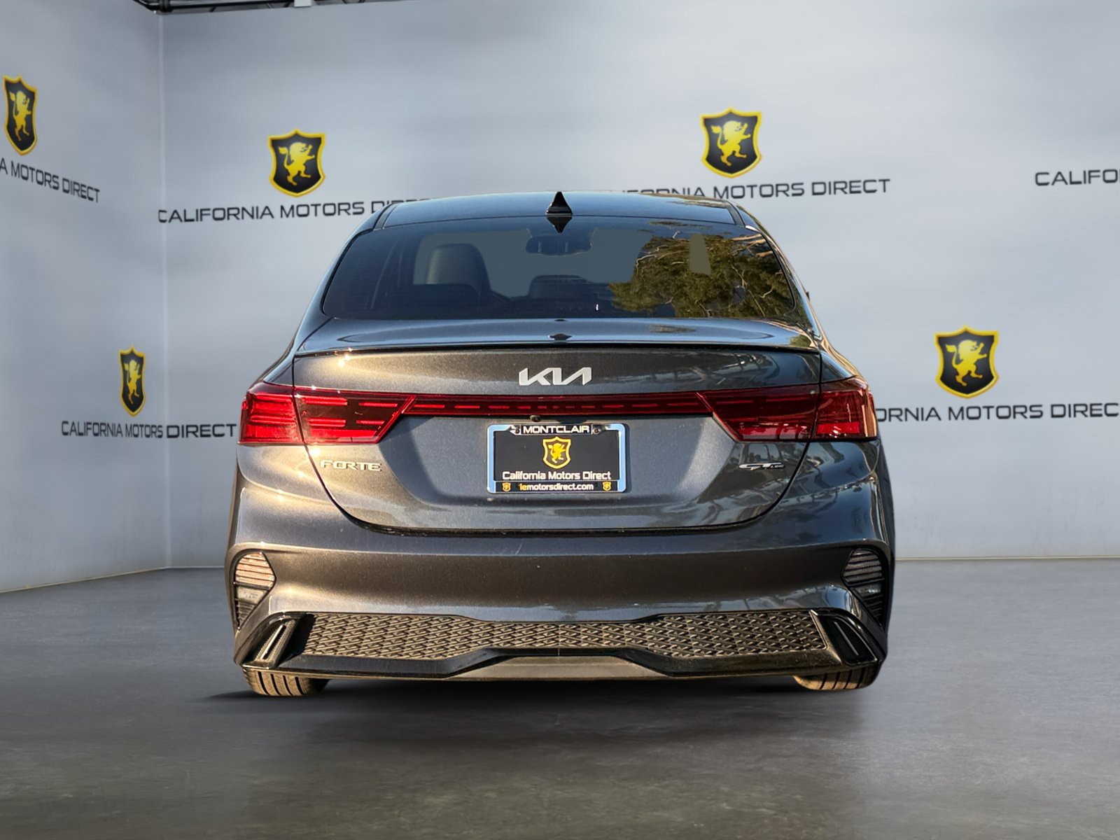 Used 2022 Kia Forte GT-Line w/ GT-Line Premium Package FWD image 4