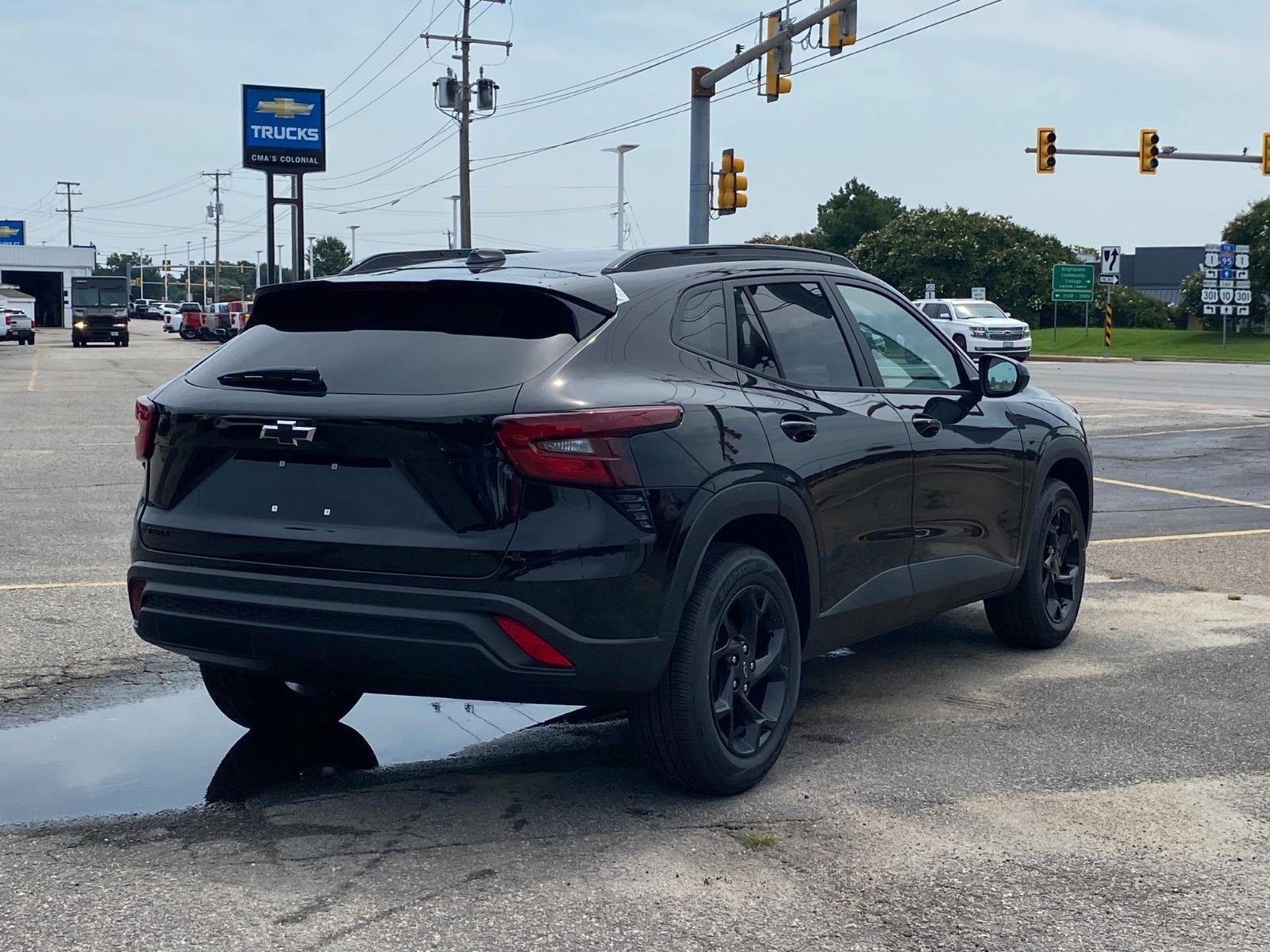New 2026 Chevrolet Trax LT w/ Driver Confidence Package FWD image 6