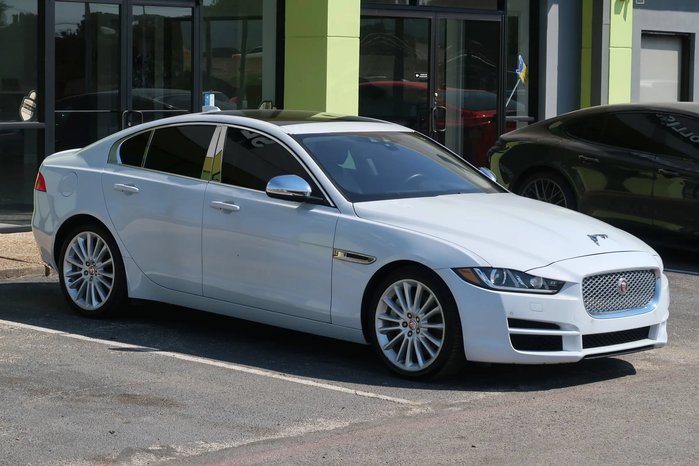 Used 2017 Jaguar XE First Edition RWD image 4