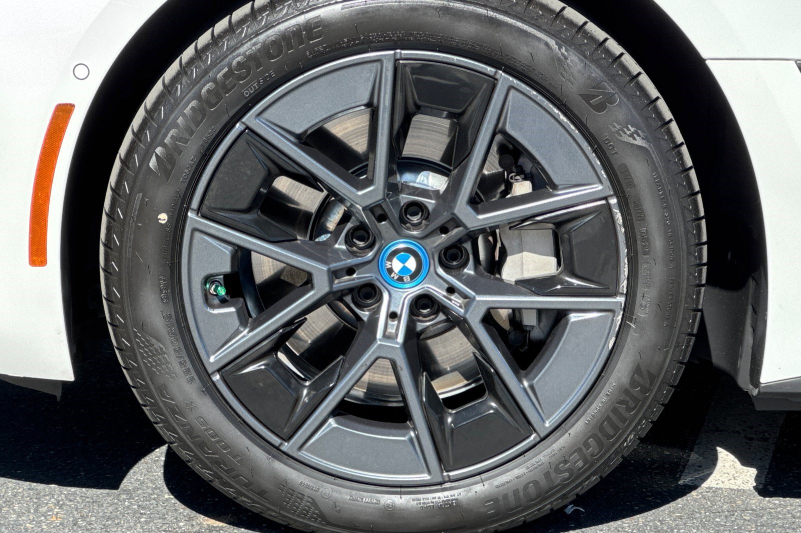 Certified 2023 BMW i4 eDrive35 w/ Premium Package RWD image 38
