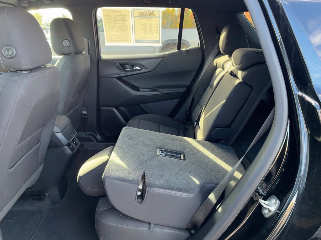 Used 2026 Chevrolet Equinox LT AWD/4WD image 29