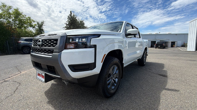 New 2026 Nissan Frontier SV w/ Tow Package AWD/4WD image 9