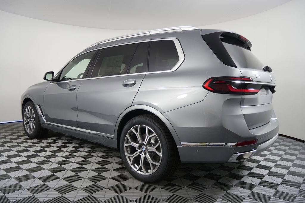 Used 2026 BMW X7 xDrive40i image 5