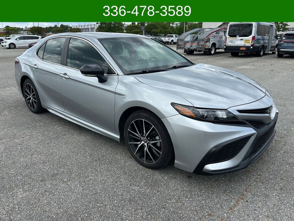 Used 2021 Toyota Camry SE FWD image 8