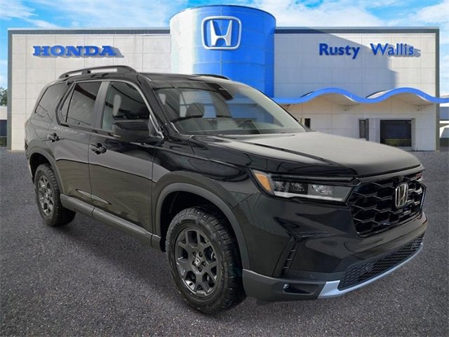New 2025 Honda Pilot TrailSport