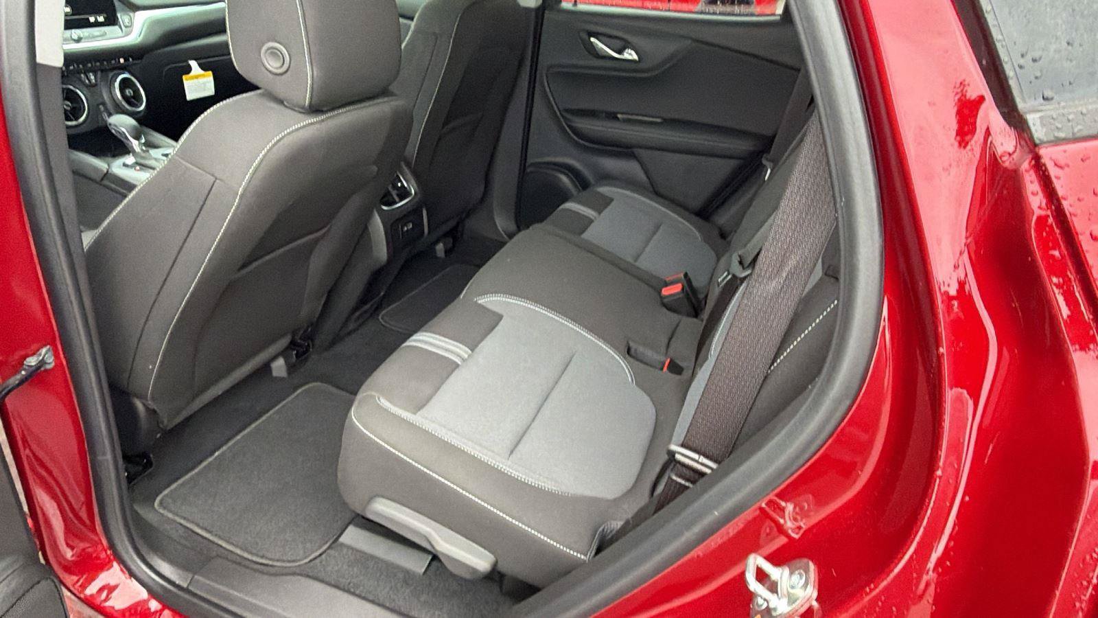 New 2026 Chevrolet Blazer LT w/ Convenience Package FWD image 19