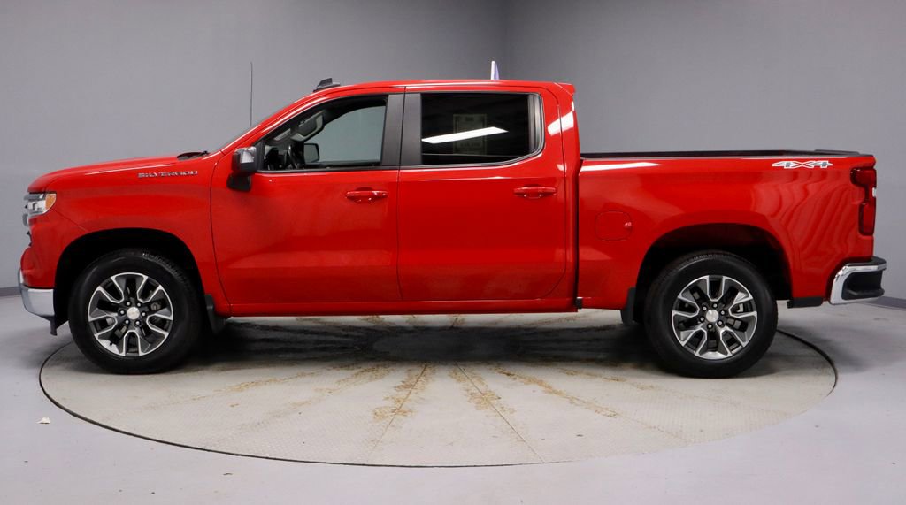 Used 2023 Chevrolet Silverado 1500 LT image 10