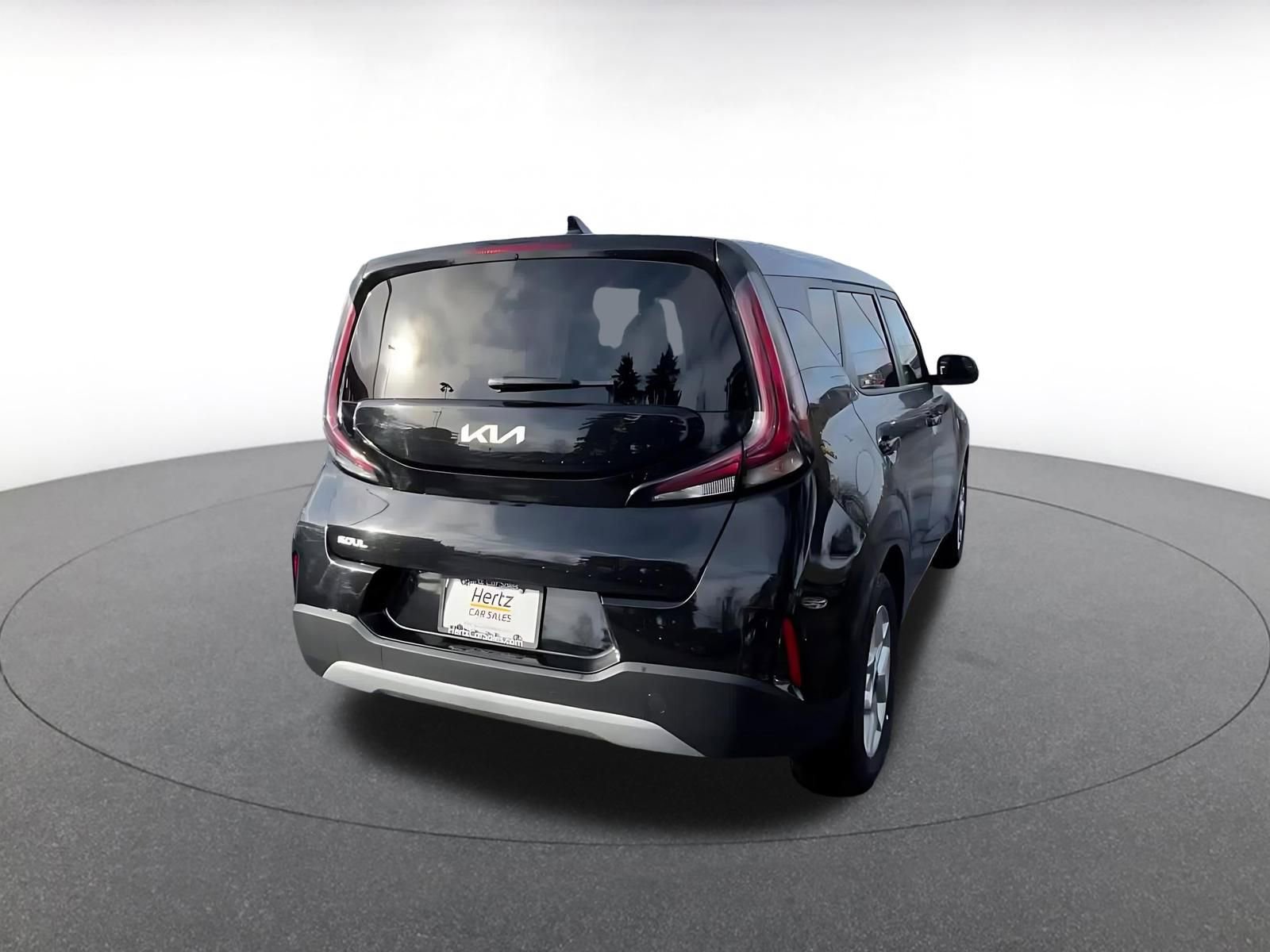 Used 2025 Kia Soul LX w/ LX Technology Package image 15