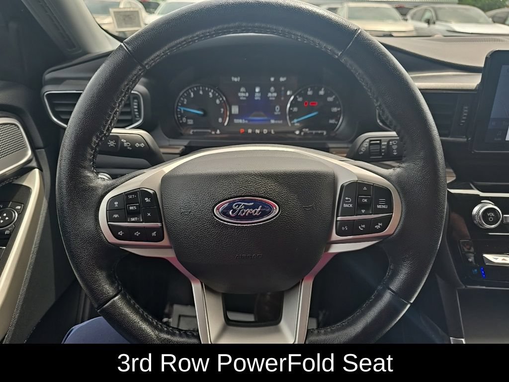 Used 2022 Ford Explorer Limited w/ Equipment Group 301A AWD/4WD image 22