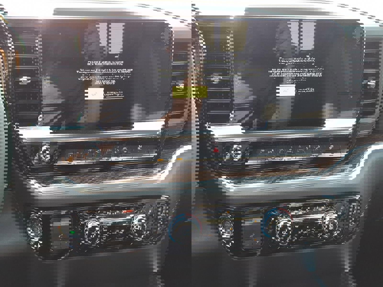 New 2026 GMC Sierra 1500 Elevation w/ Elevation Premium Package AWD/4WD image 19