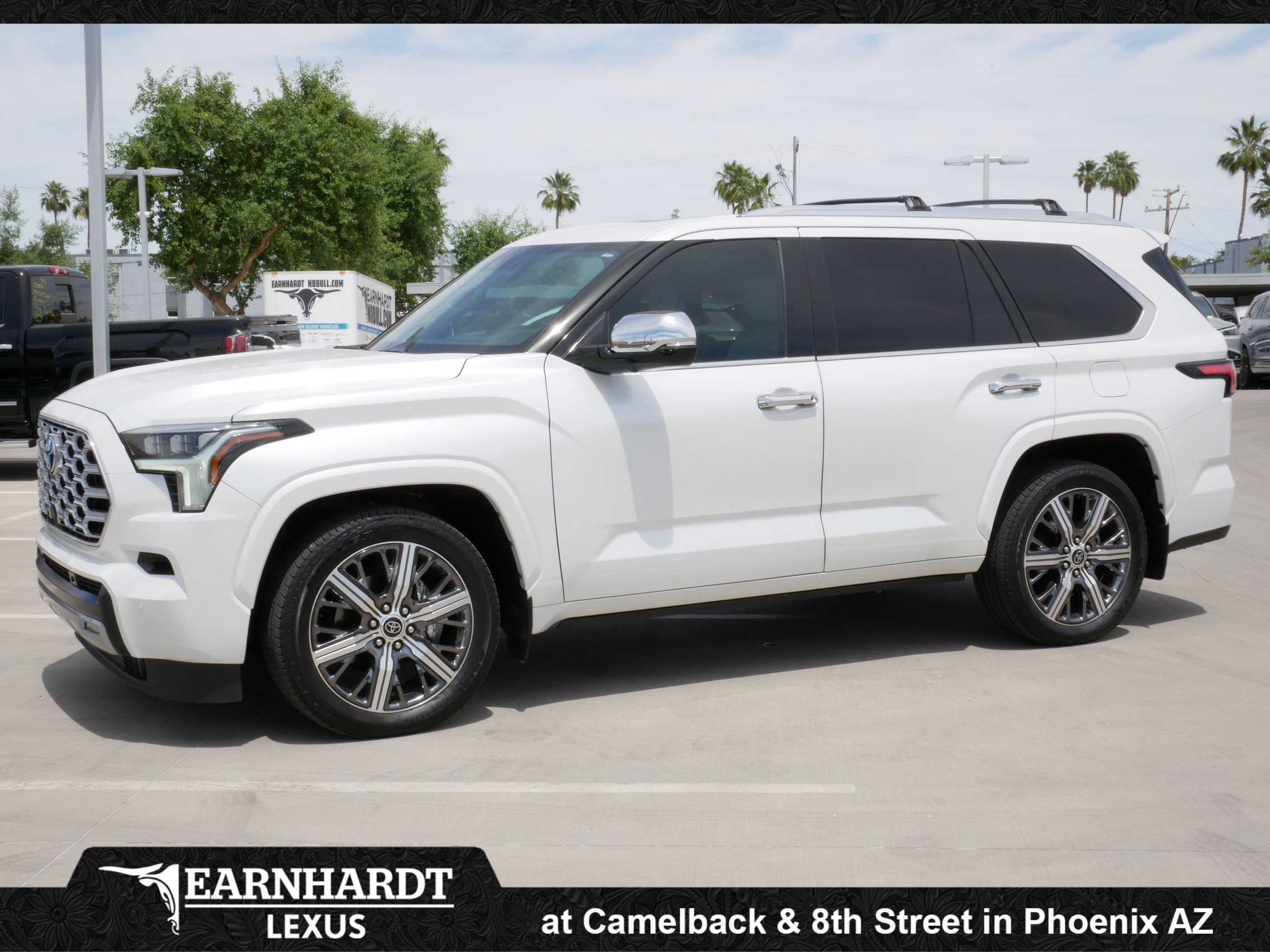 Used 2023 Toyota Sequoia Capstone AWD/4WD image 1