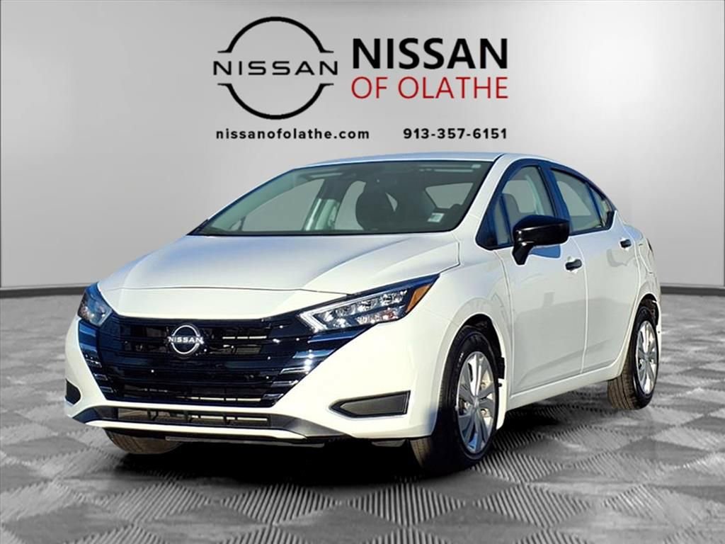 Certified 2025 Nissan Versa S w/ Trunk Package image 1