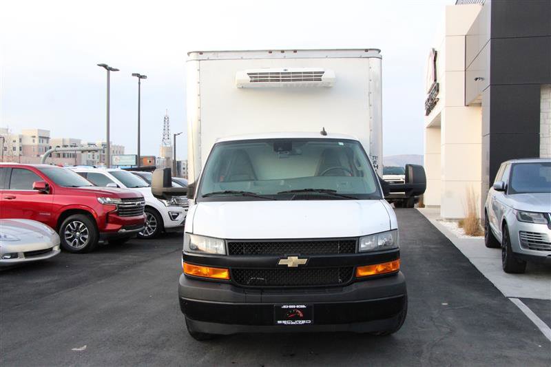 Used 2024 Chevrolet Express 3500 w/ Power Convenience Package image 2