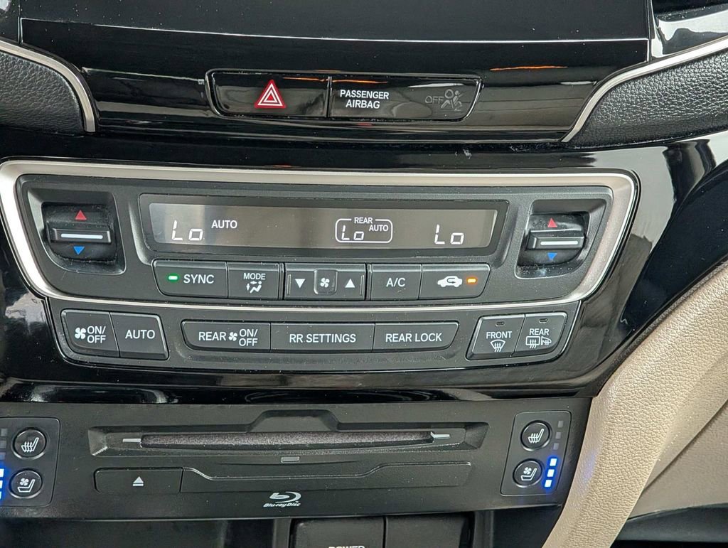 Used 2019 Honda Pilot Elite image 21