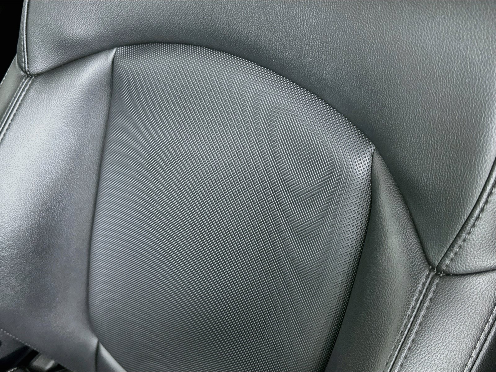 Used 2019 MINI Cooper Countryman S w/ Premium Package FWD image 19