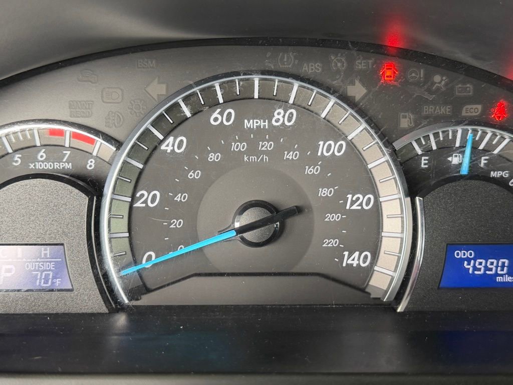 Used 2014 Toyota Camry SE FWD image 26