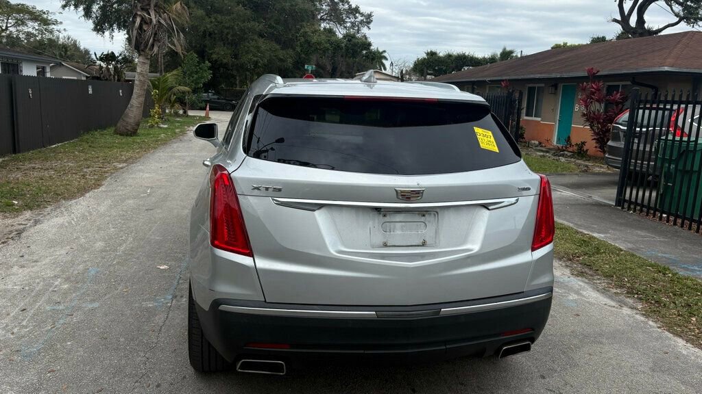 Used 2018 Cadillac XT5 Luxury w/ Driver Awareness Package image 5
