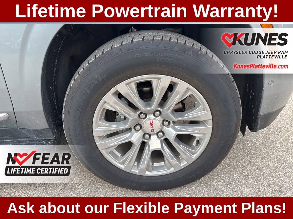 Used 2025 GMC Yukon XL Denali AWD/4WD image 11