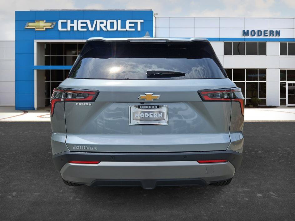 New 2026 Chevrolet Equinox LT FWD image 4