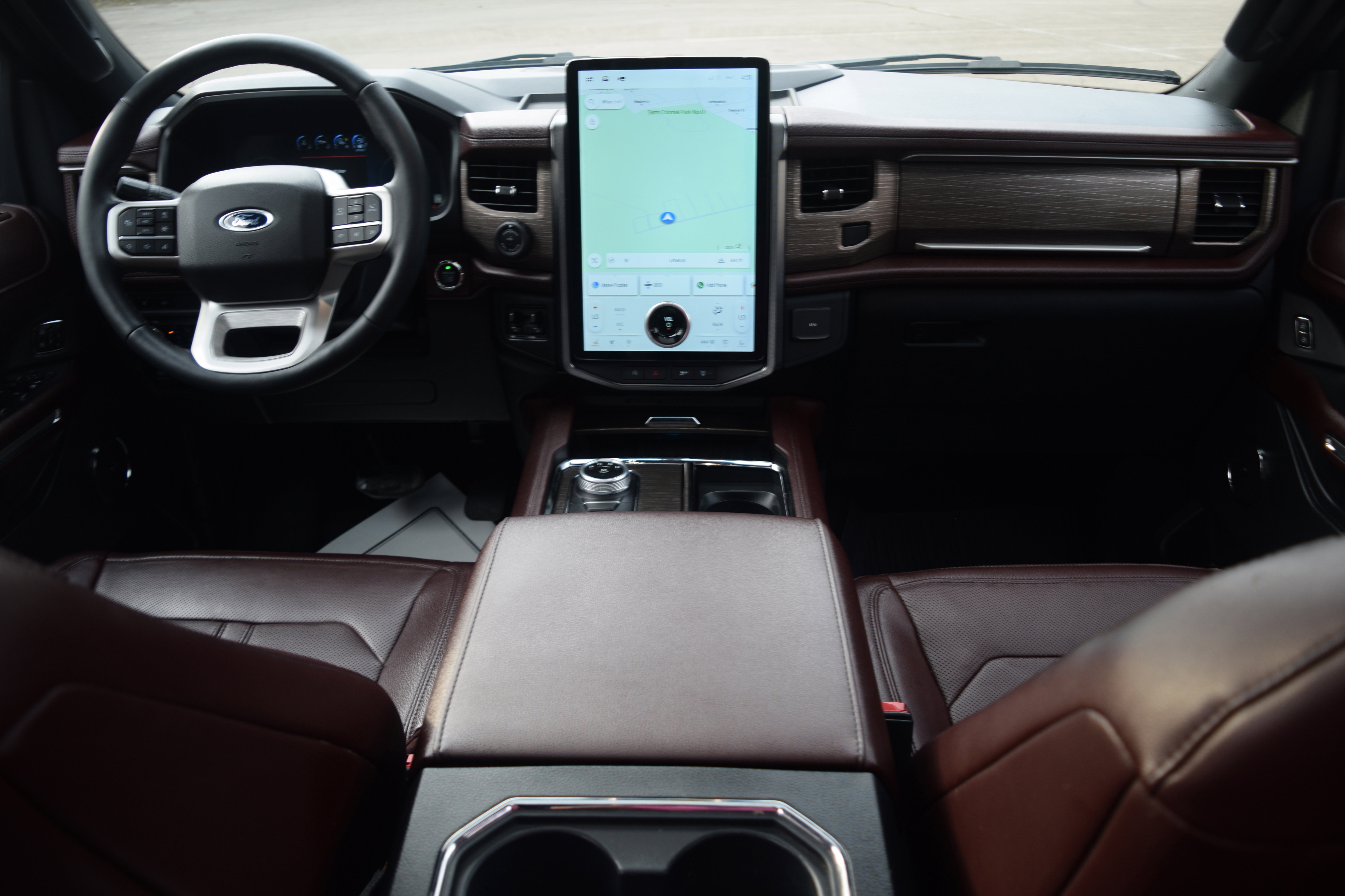 Used 2023 Ford Expedition Limited image 8