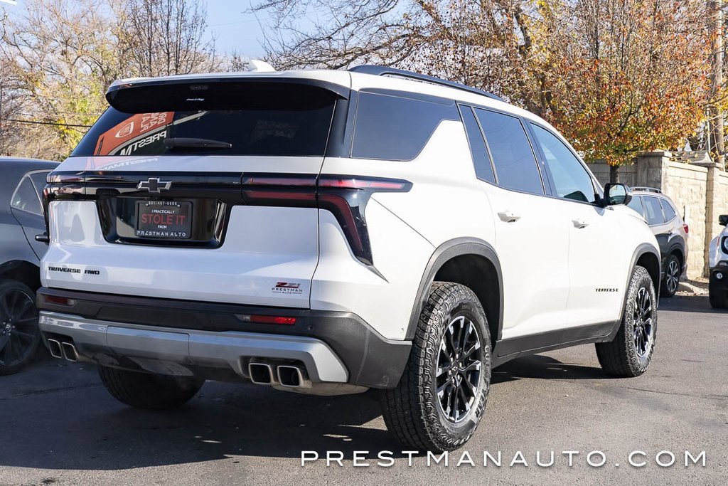 Used 2024 Chevrolet Traverse Z71 w/ Enhanced Driving Package image 17