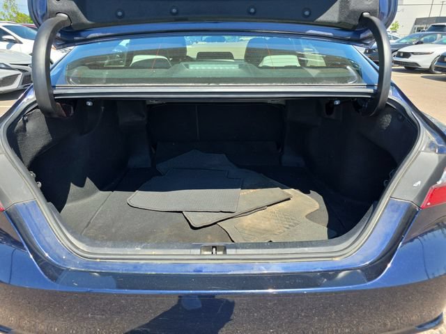 Used 2021 Toyota Camry SE FWD image 13