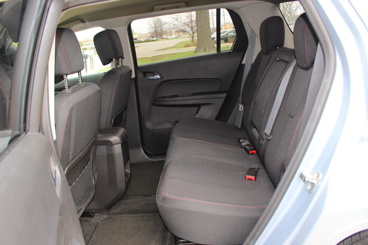 Used 2015 GMC Terrain SLE image 28