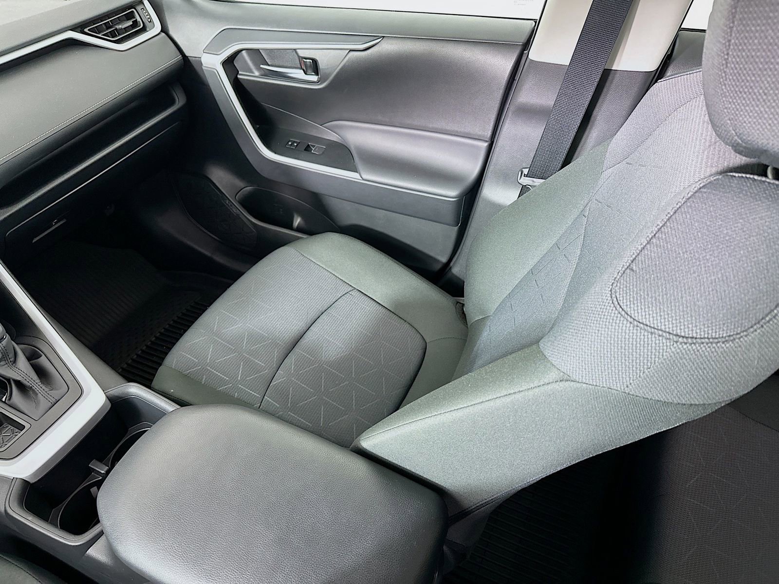 Certified 2025 Toyota RAV4 XLE AWD/4WD image 22