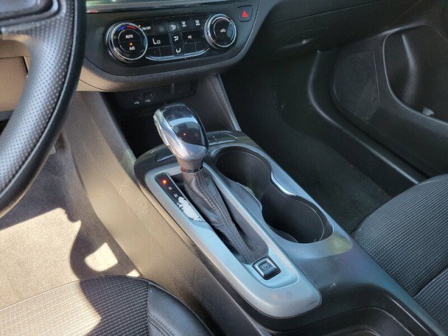 Used 2024 Buick Envista Preferred w/ Advanced Safety Package image 12