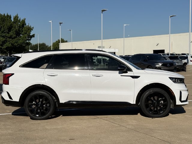 Used 2023 Kia Sorento SX FWD image 3
