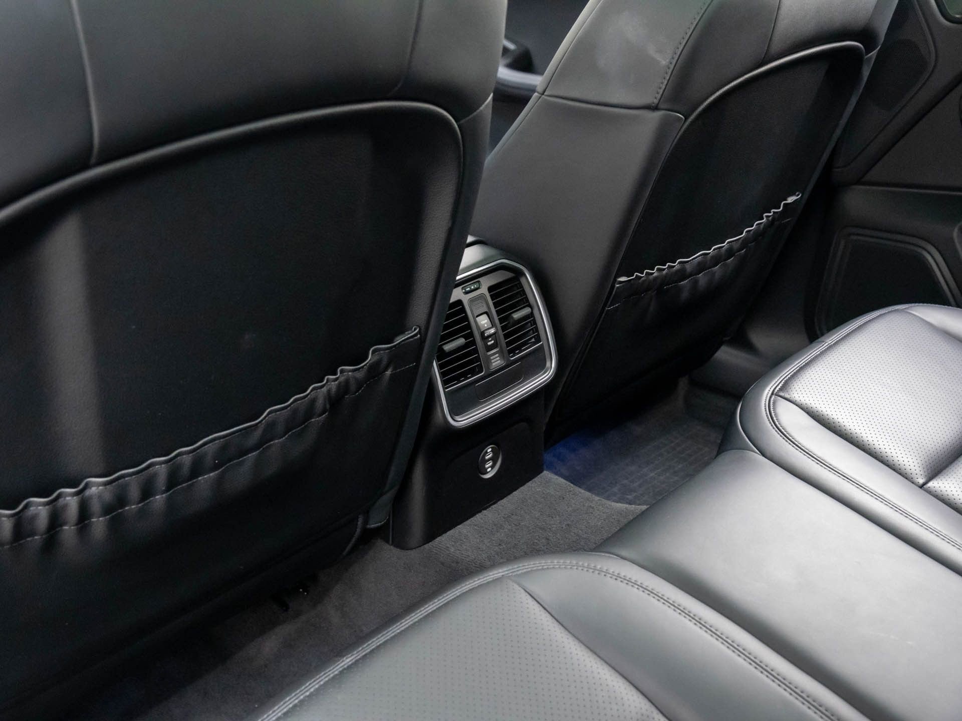 Certified 2023 Porsche Macan S image 16