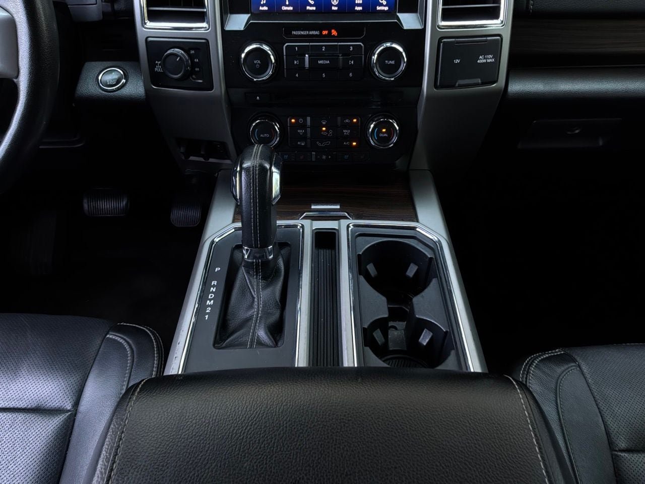 Used 2017 Ford F150 Lariat w/ Equipment Group 501A Mid AWD/4WD image 18