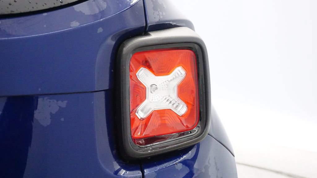 Used 2019 Jeep Renegade Altitude w/ Quick Order Package 2XM image 16