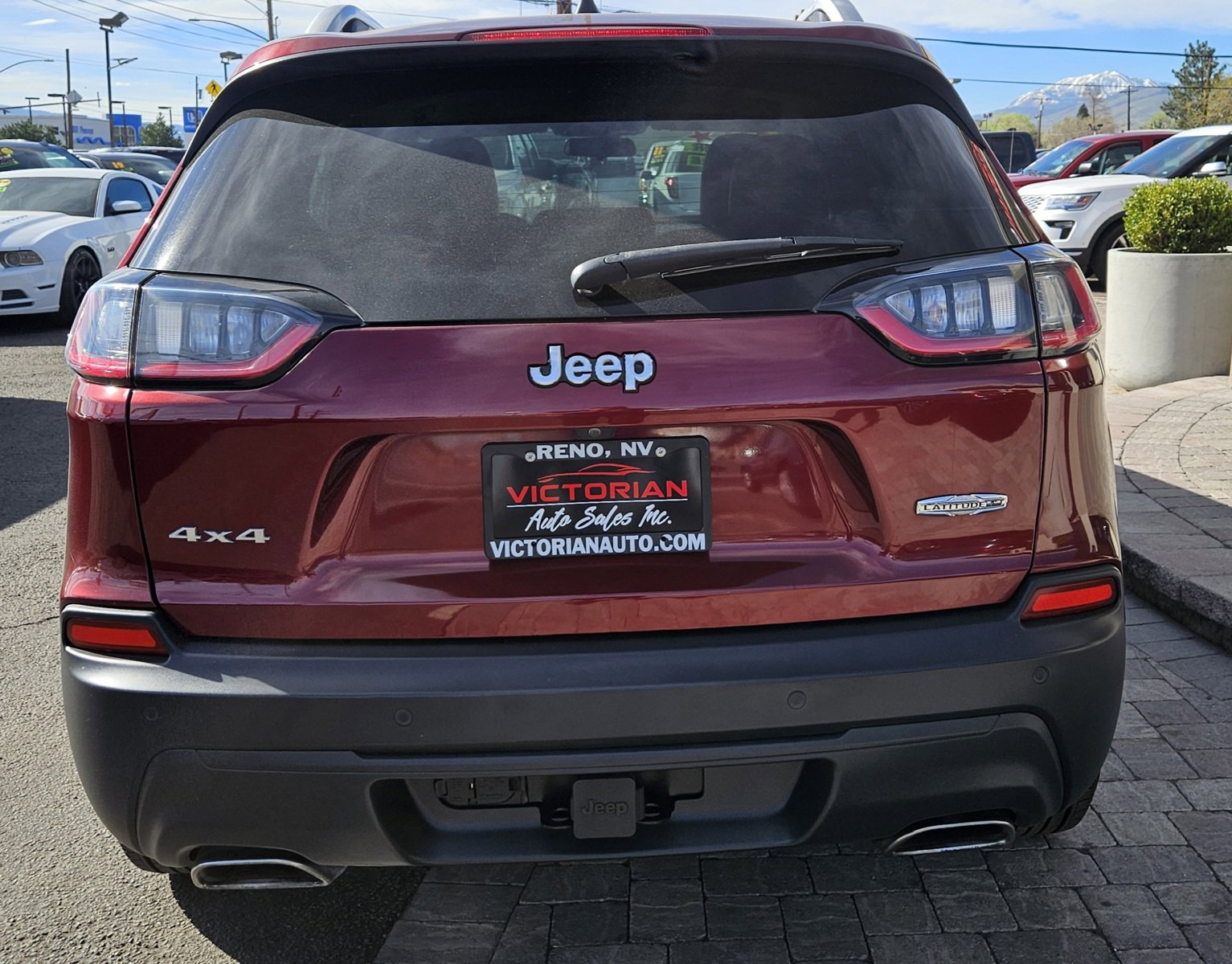 Used 2020 Jeep Cherokee Latitude Plus w/ Trailer Tow Group image 6