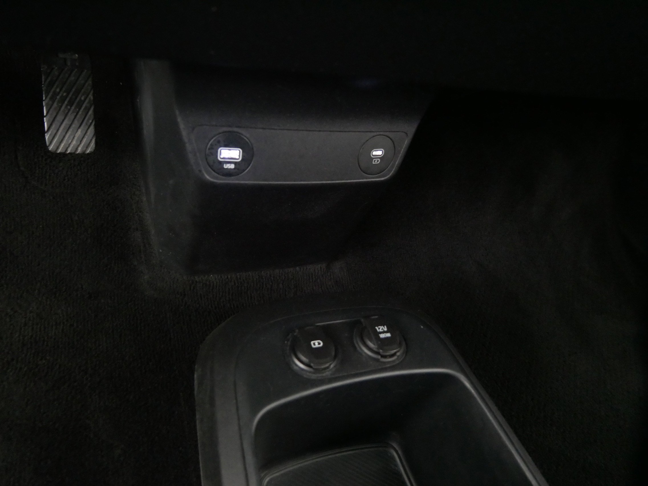 Used 2022 Kia EV6 Wind w/ Wind Technology Package image 31