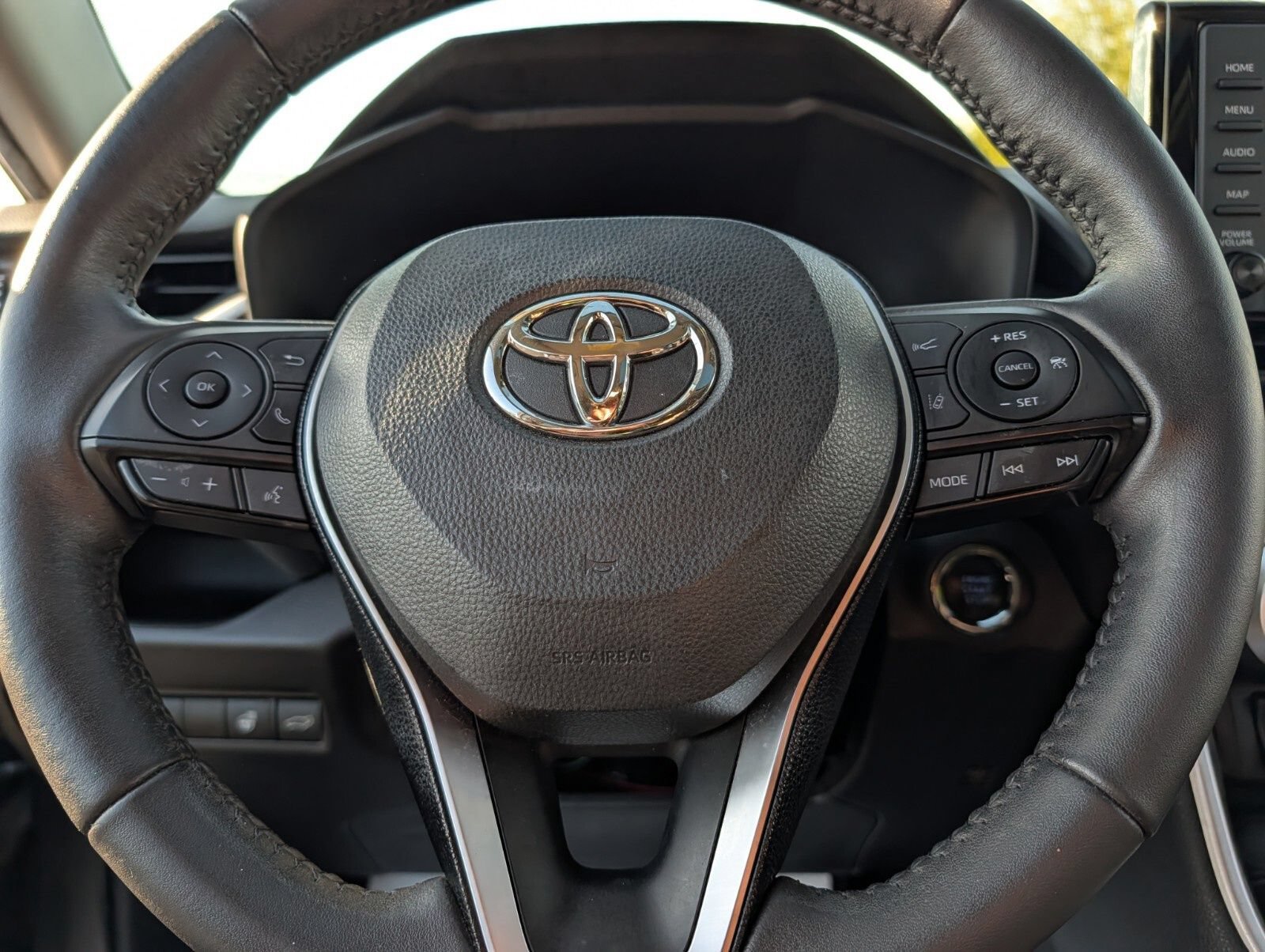 Used 2021 Toyota RAV4 XLE w/ Convenience Package AWD/4WD image 28