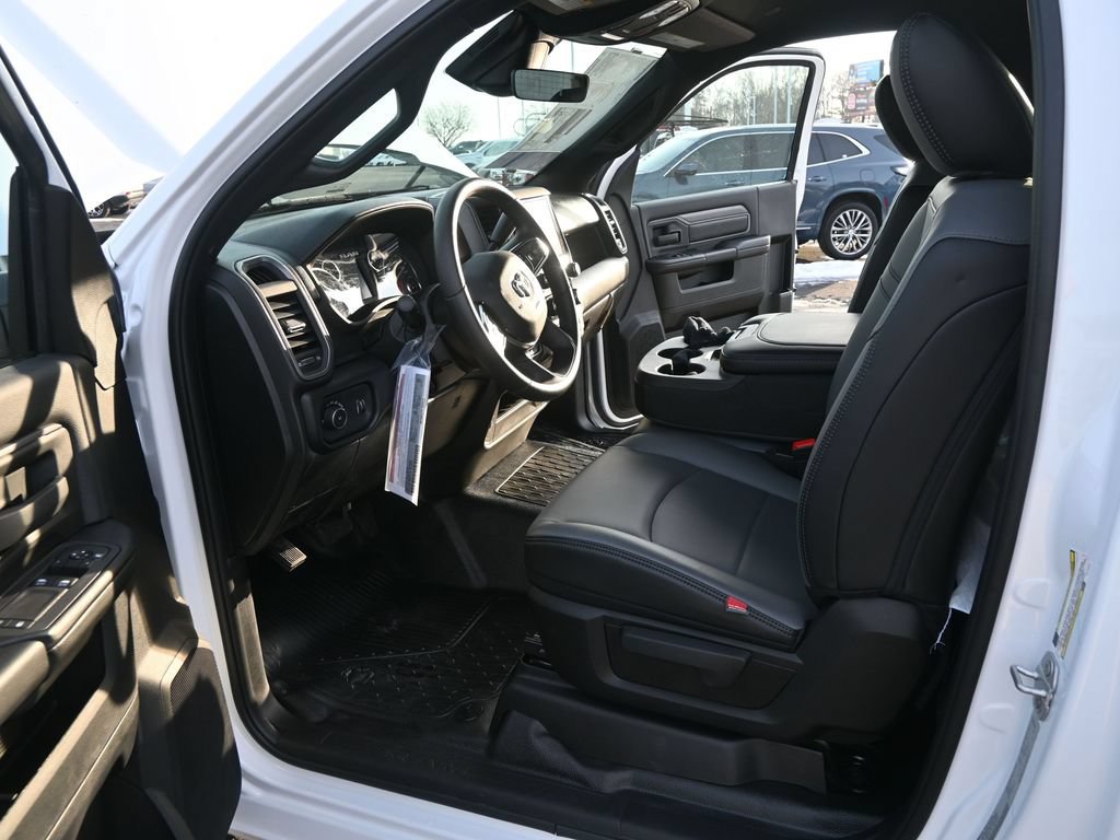 New 2026 RAM 3500 Tradesman AWD/4WD image 18