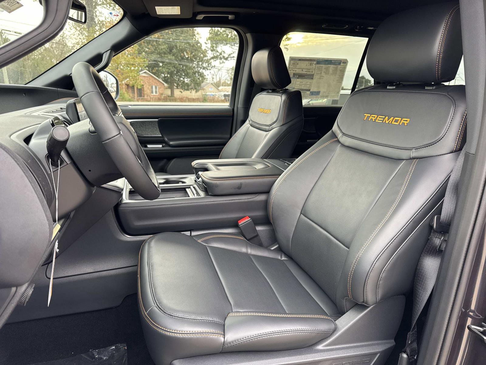 New 2025 Ford Expedition Tremor image 8