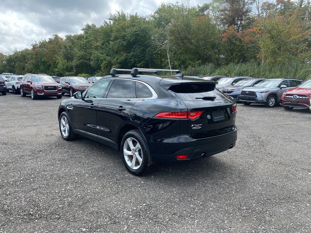 Used 2020 Jaguar F-PACE Premium image 8