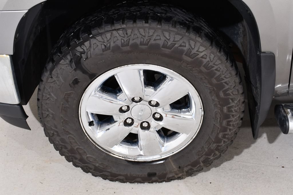 Used 2013 GMC Sierra 1500 SLT w/ SLT Convenience Package AWD/4WD image 19