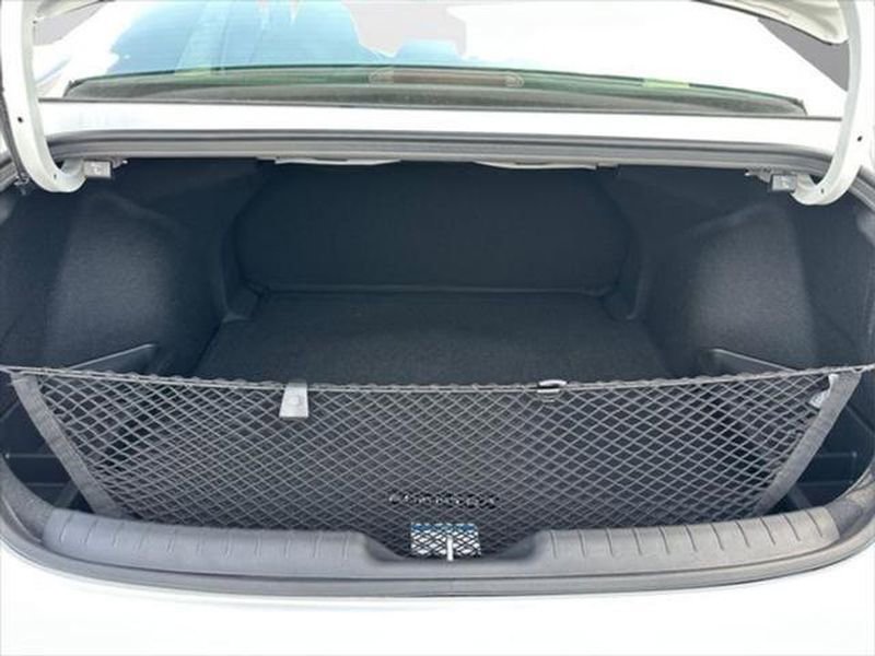 New 2025 Hyundai Elantra SEL image 14