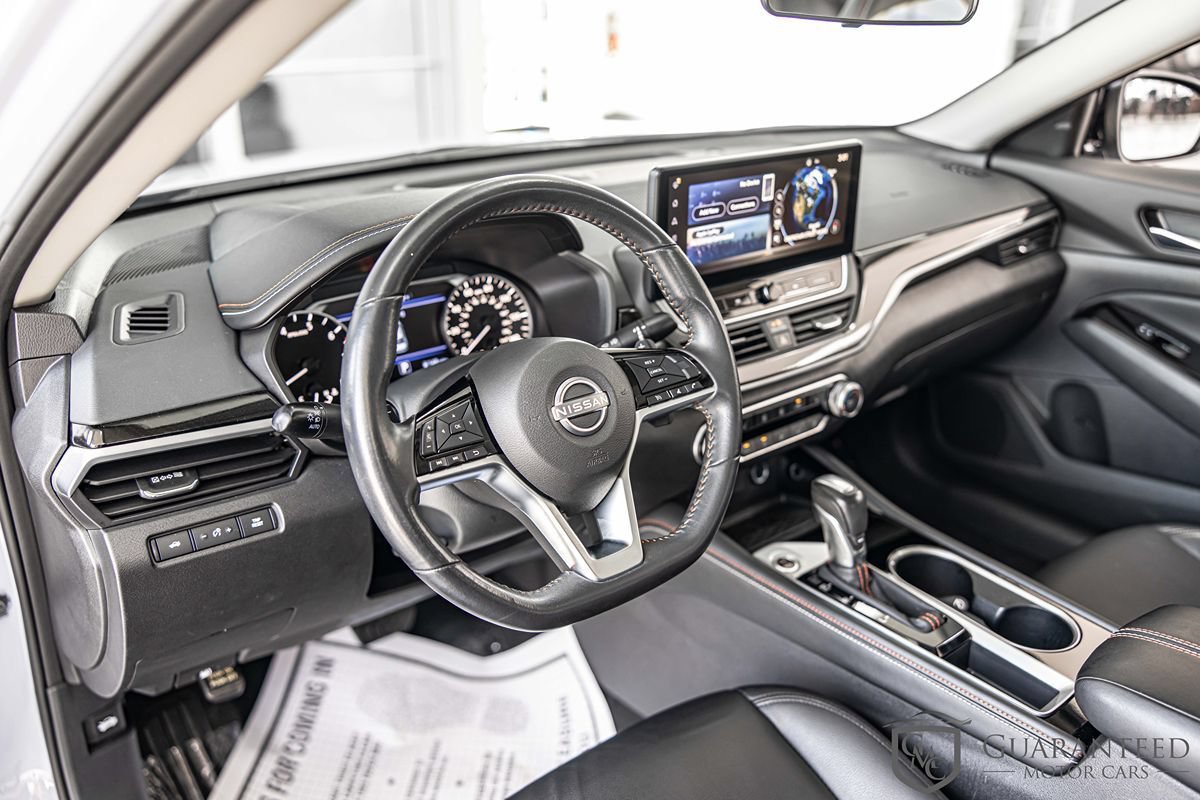 Used 2024 Nissan Altima 2.5 SR w/ SR Premium Package FWD image 20